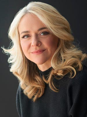 Рэйчел Бэй Джонс в роли Одри Макаллистер